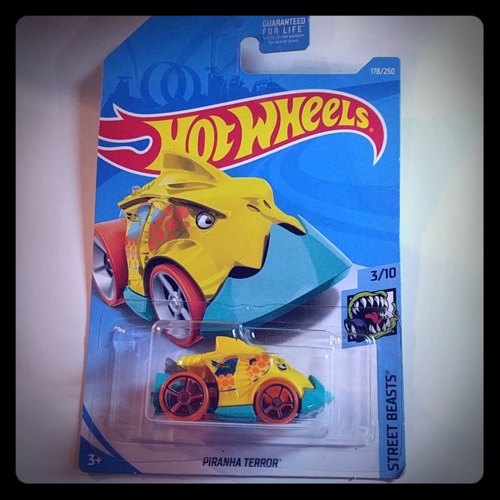 Hot Wheels Piranha Terror